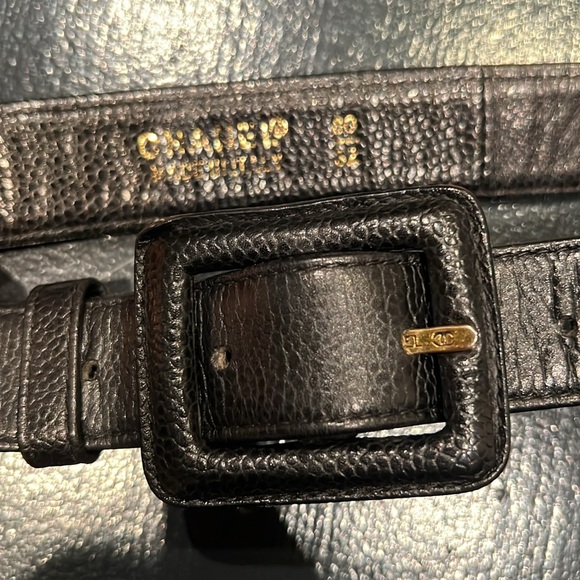 Chanel 1990s vintage black textured leather belt 80/32 - Picture 11 of 14